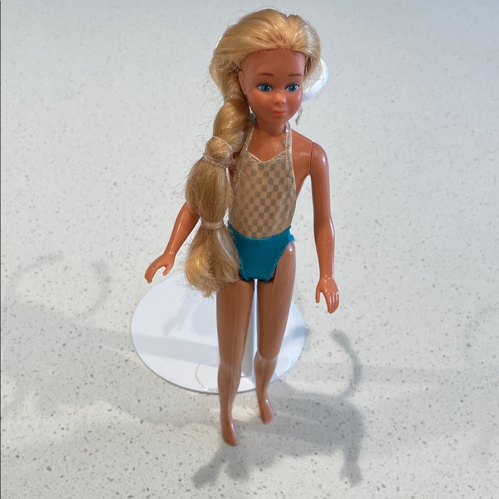 Vintage Mattel 1967 Skipper doll with swimsuit.